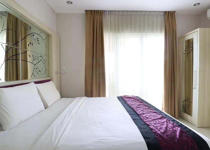 ホテル Paradise Loft Kuta Selatan